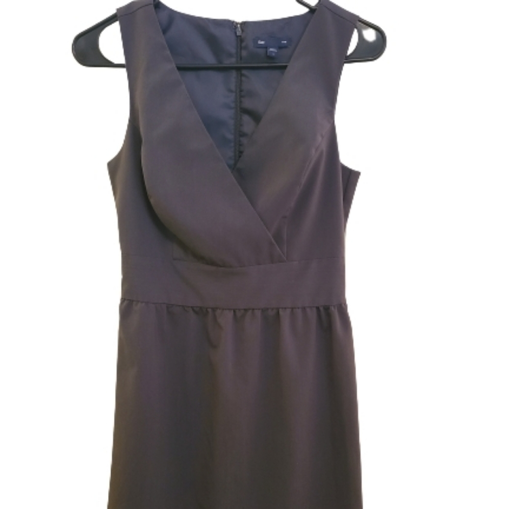 Gap Sleeveless Sheath Dress
